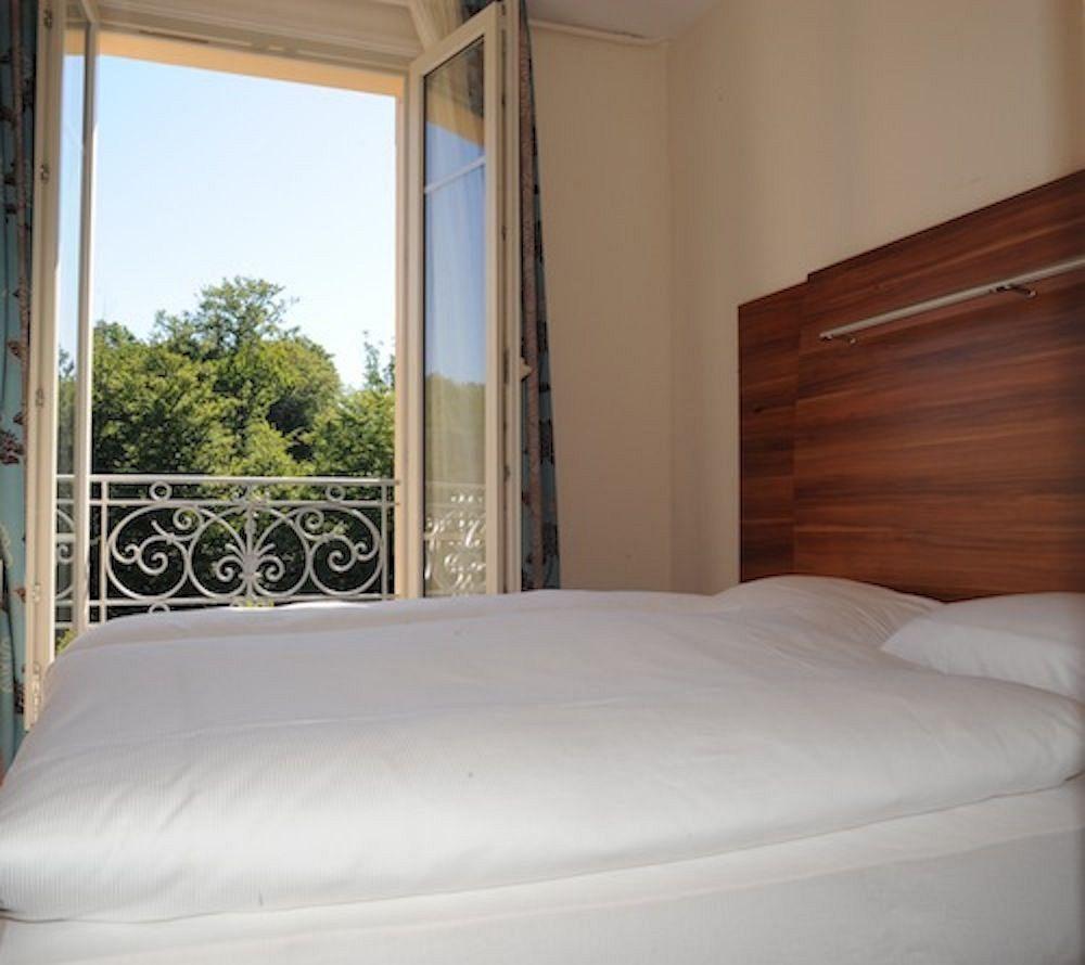 Albert Premier Hotel Bagnoles-de-l'Orne Exterior foto